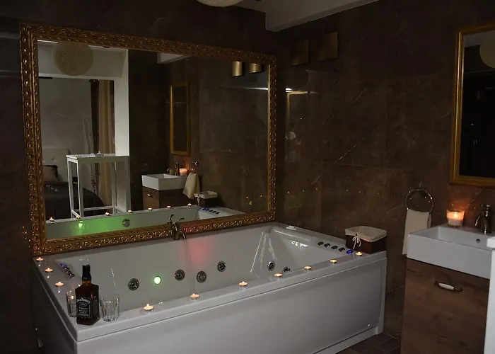 Central Business Apartments Jacuzzi