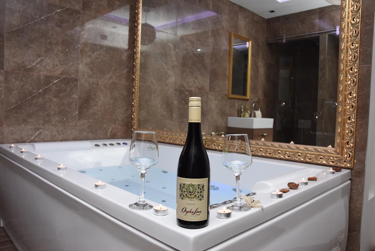 Business Jacuzzi Апартаменты Белград