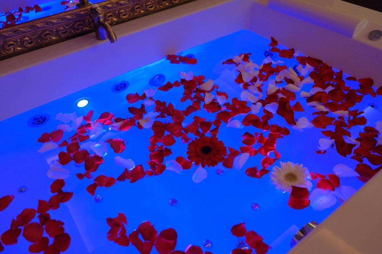 Business Jacuzzi *