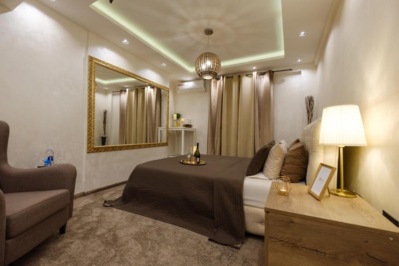 Business Jacuzzi *