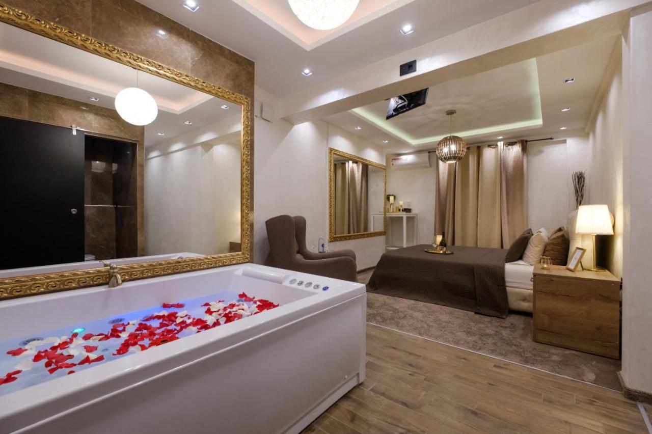 Business Jacuzzi
