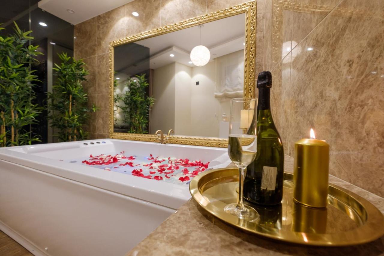 Business Jacuzzi *